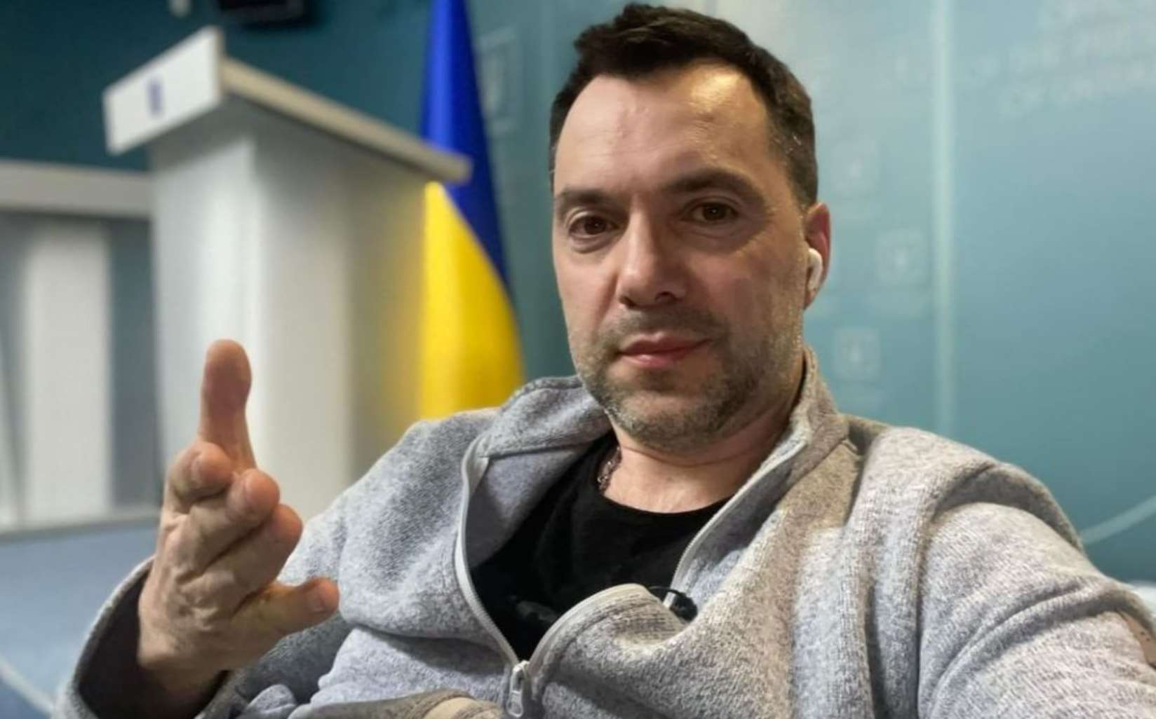 Канал арестович последнее. Арестович. Советник офиса президента Украины Алексей Арестович. Алексей Арестович 2022. Советник Зеленского Арестович.